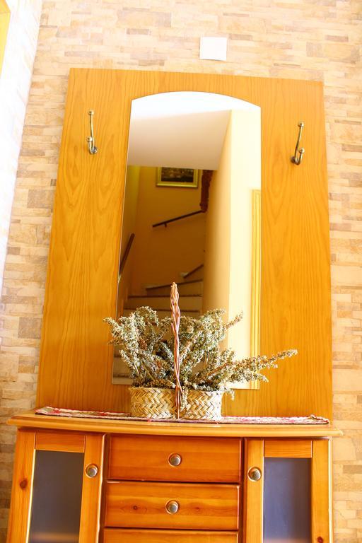 Residencial Los Robles Arroyo Frio Room photo